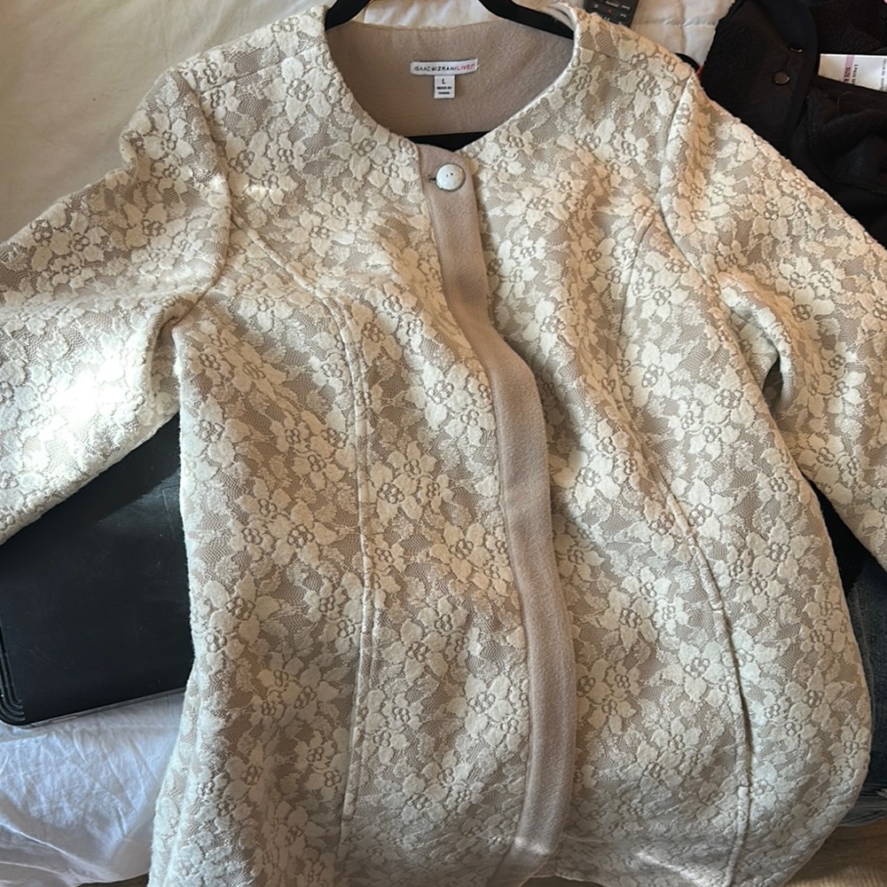 H&M Cream Blazer with Textured Elegance